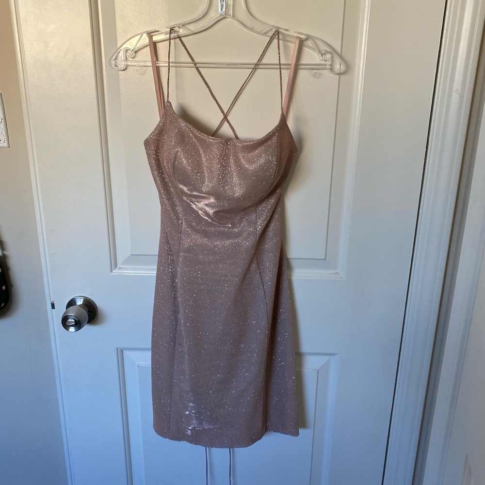 Mini party dress in pink with glitter ✨